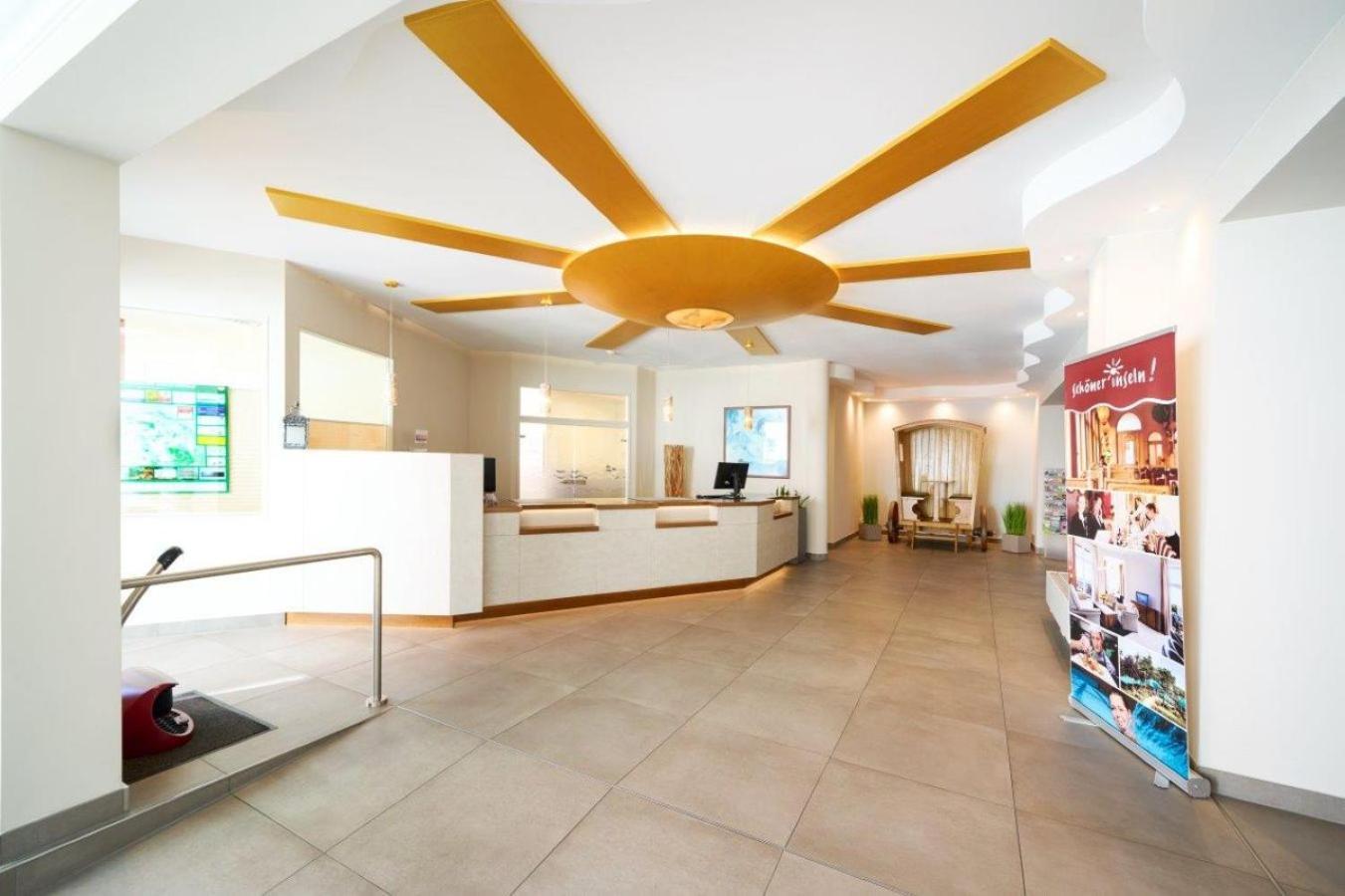 צינוביץ Strandhotel Prinz Von Preussen מראה חיצוני תמונה